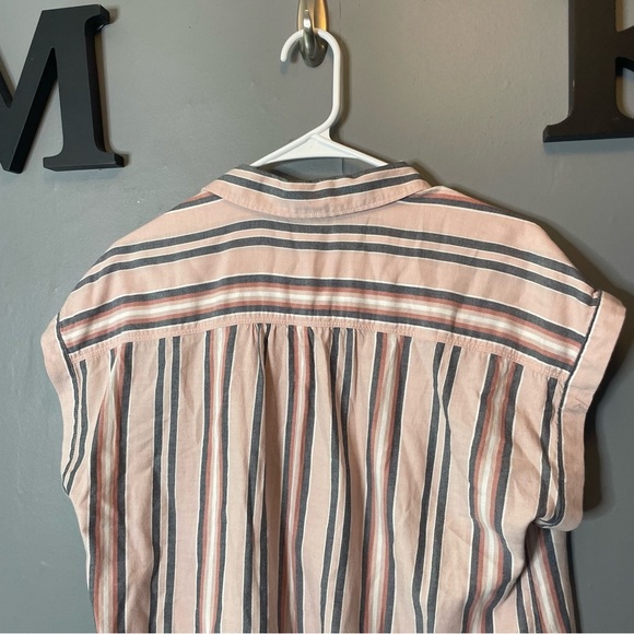Eddie Bauer oversized Striped Short Sleeve Button-Up Shirt in Pink size medium - Picture 7 of 10